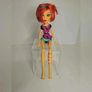 Monster High Toralei Stripes Doll Mattel 2011